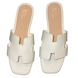 NIB | Jessica Cline Bianca Ivory Slide Sandals | Size 10M